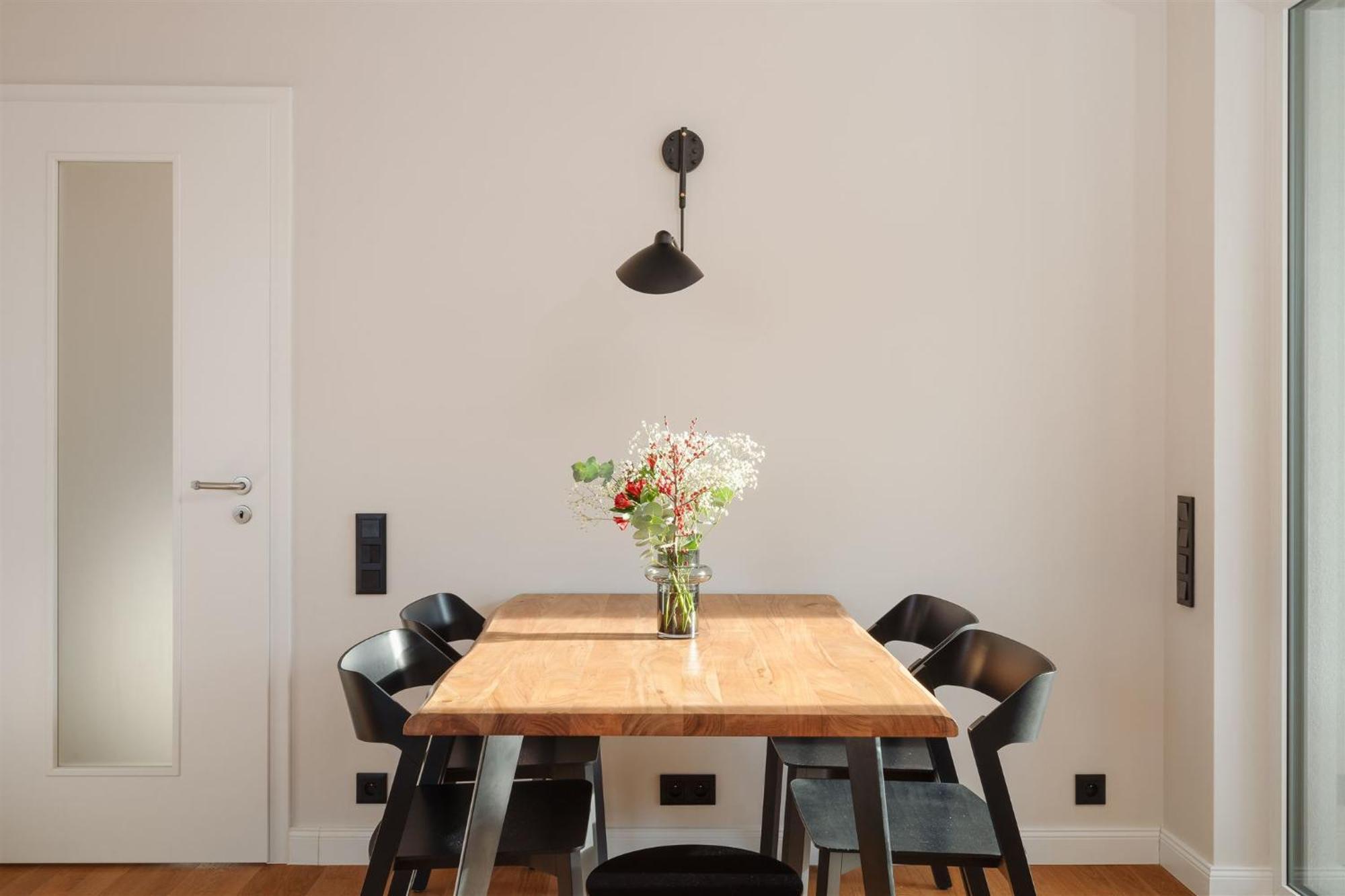 Luxury Sunny - Garage Parking, Metro, Balcony, Ps5 With Games * Praag