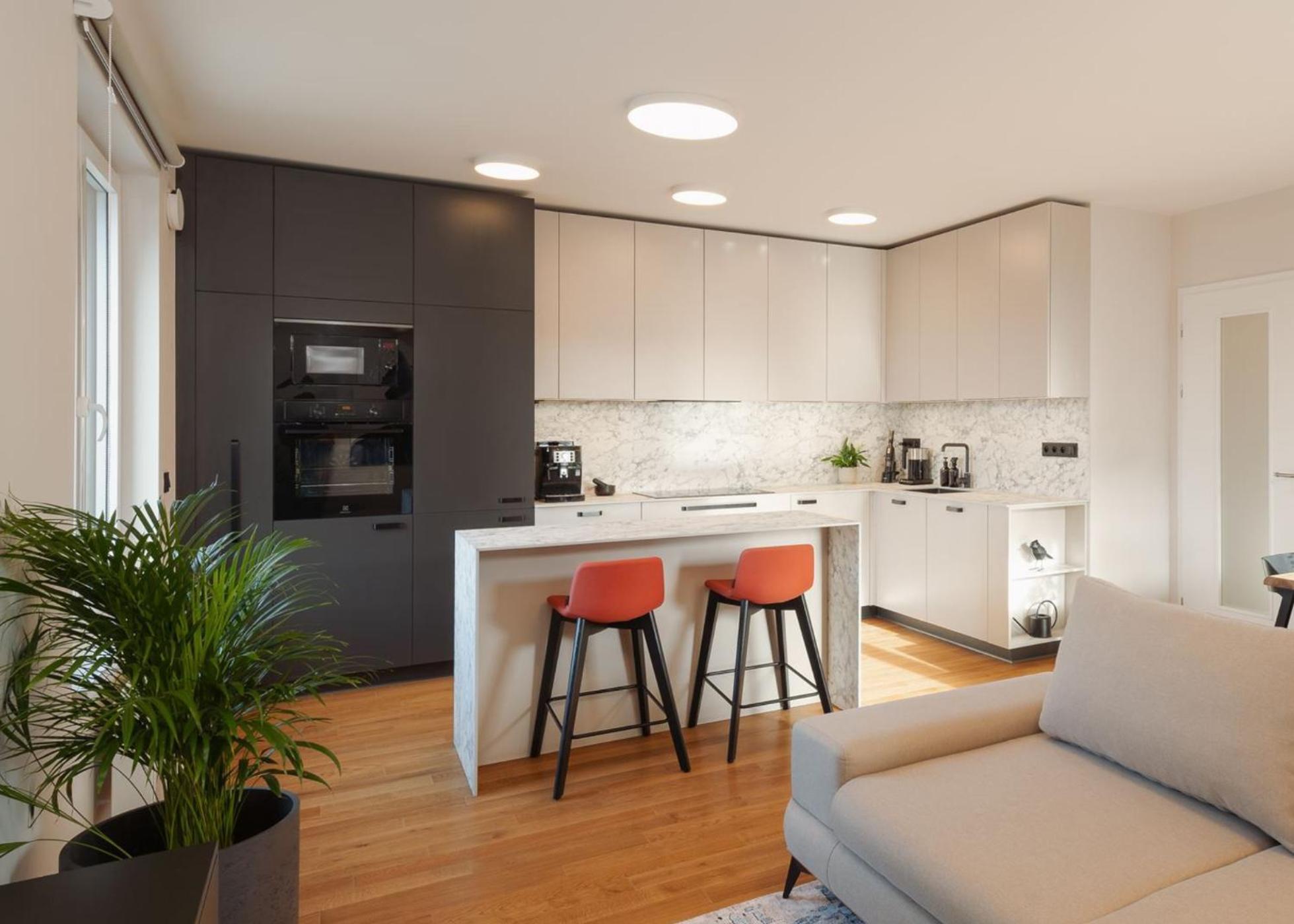 Luxury Sunny - Garage Parking, Metro, Balcony, Ps5 With Games Appartement *